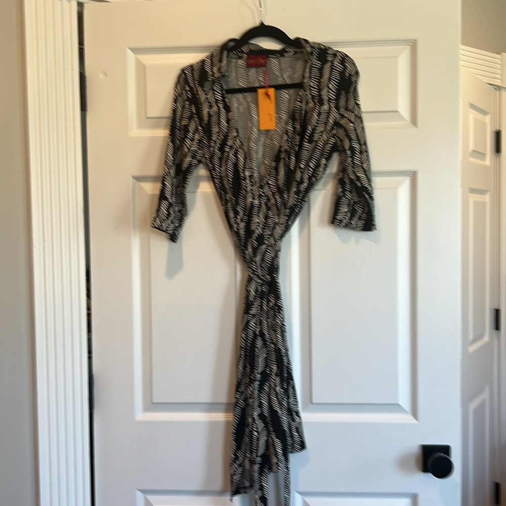 Betty B London Leaf Print Wrap Dress